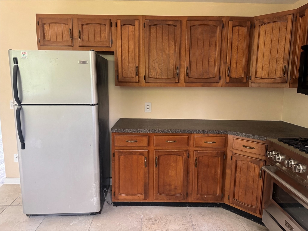1013 Main Street - Photo 10