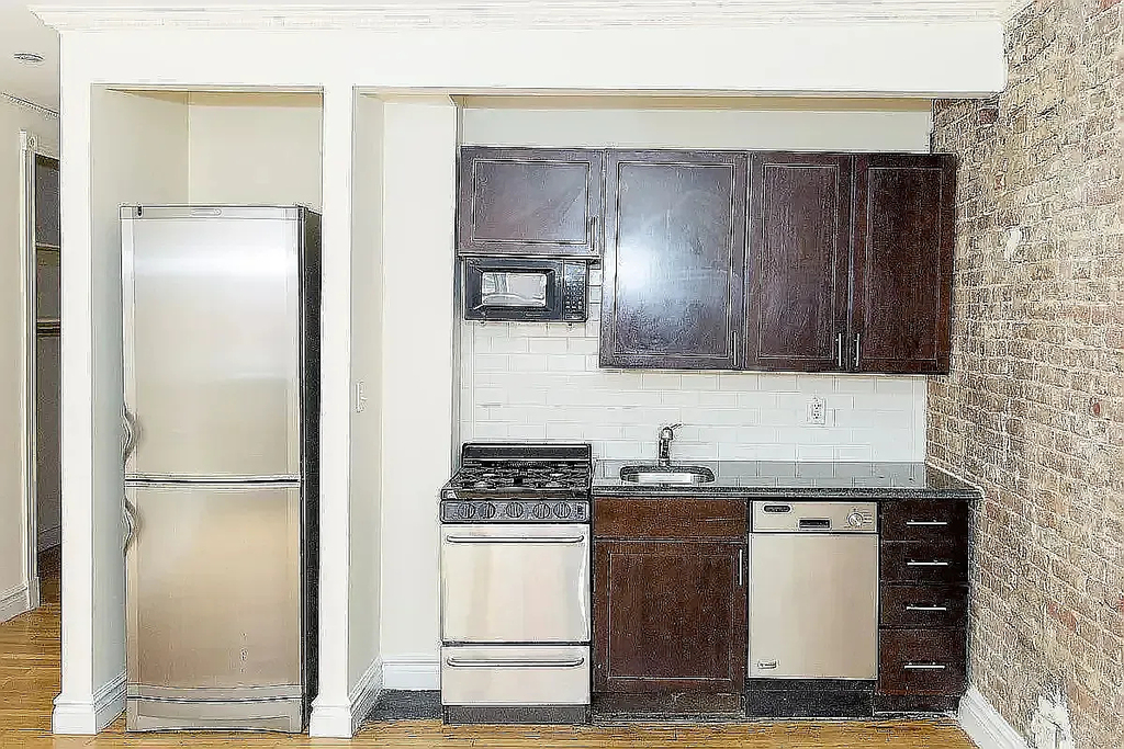 344 East 55th Street - Photo 3