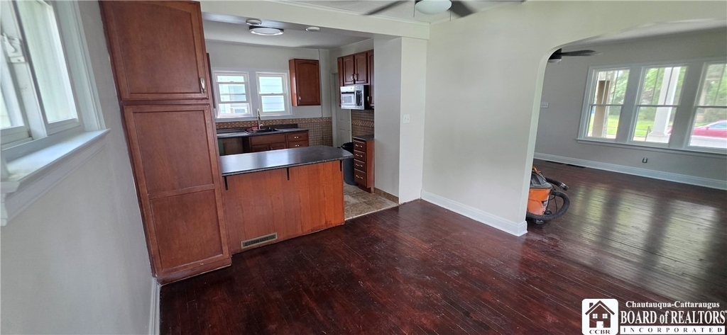 157 Park Street - Photo 2