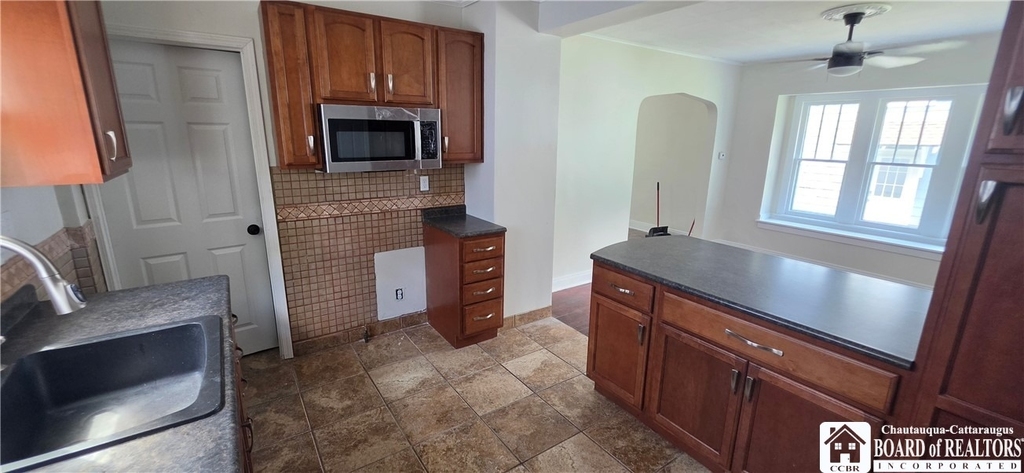 157 Park Street - Photo 3