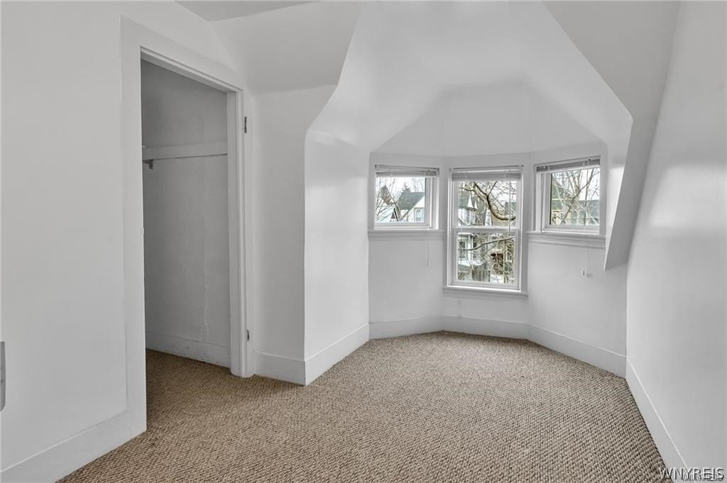 575 Upper Auburn Avenue - Photo 9