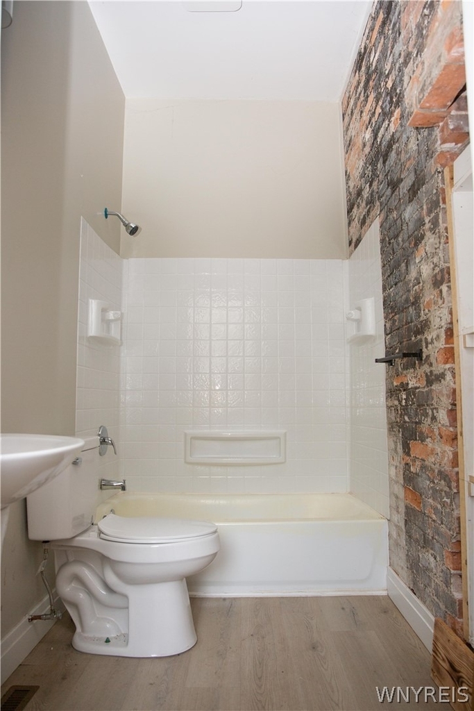 486 Franklin Street - Photo 15