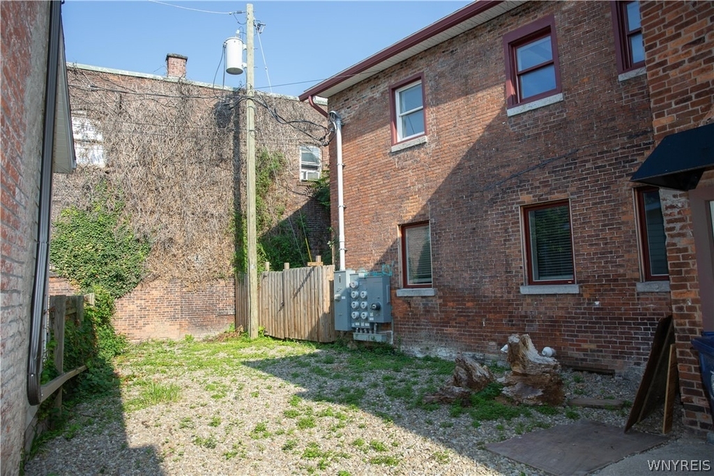 486 Franklin Street - Photo 24