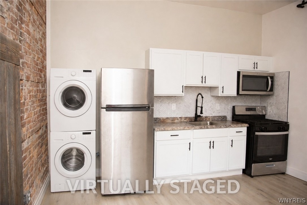 486 Franklin Street - Photo 12