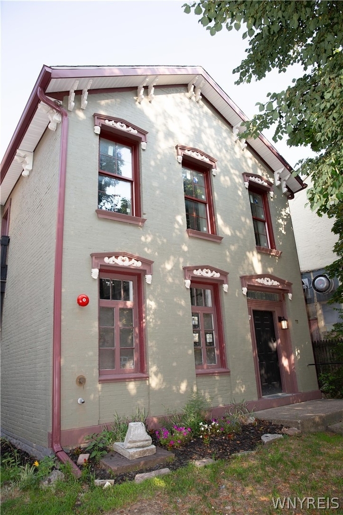 486 Franklin Street - Photo 3