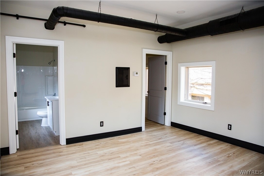 486 Franklin Street - Photo 6