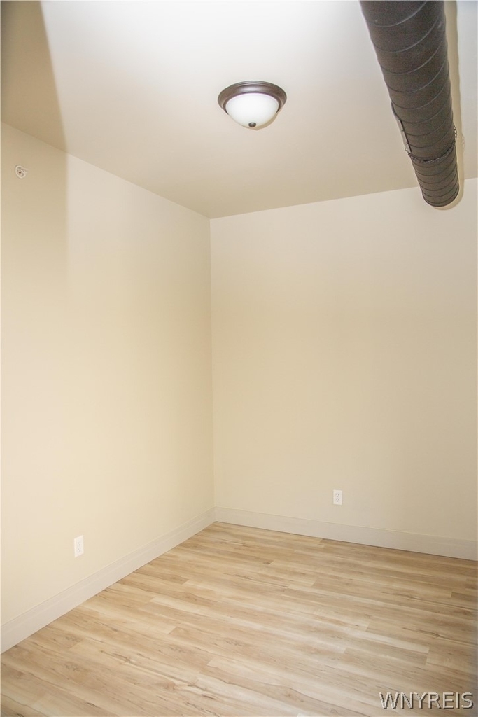 486 Franklin Street - Photo 9