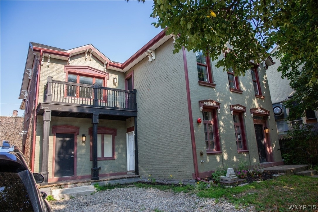 486 Franklin Street - Photo 0