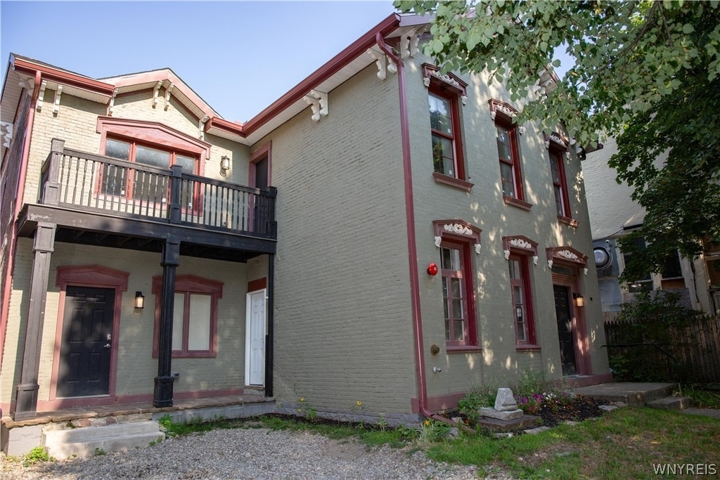 486 Franklin Street - Photo 1
