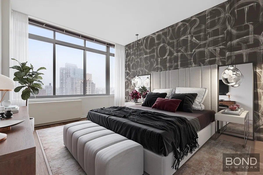 East 92nd Street - Photo 3