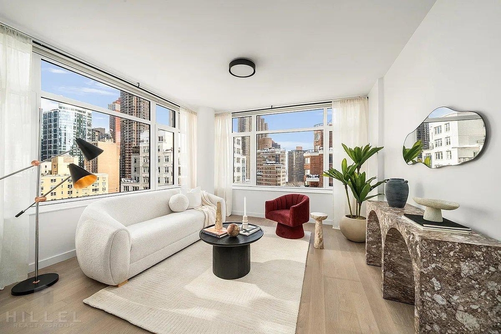 East 36th Street - Photo 0
