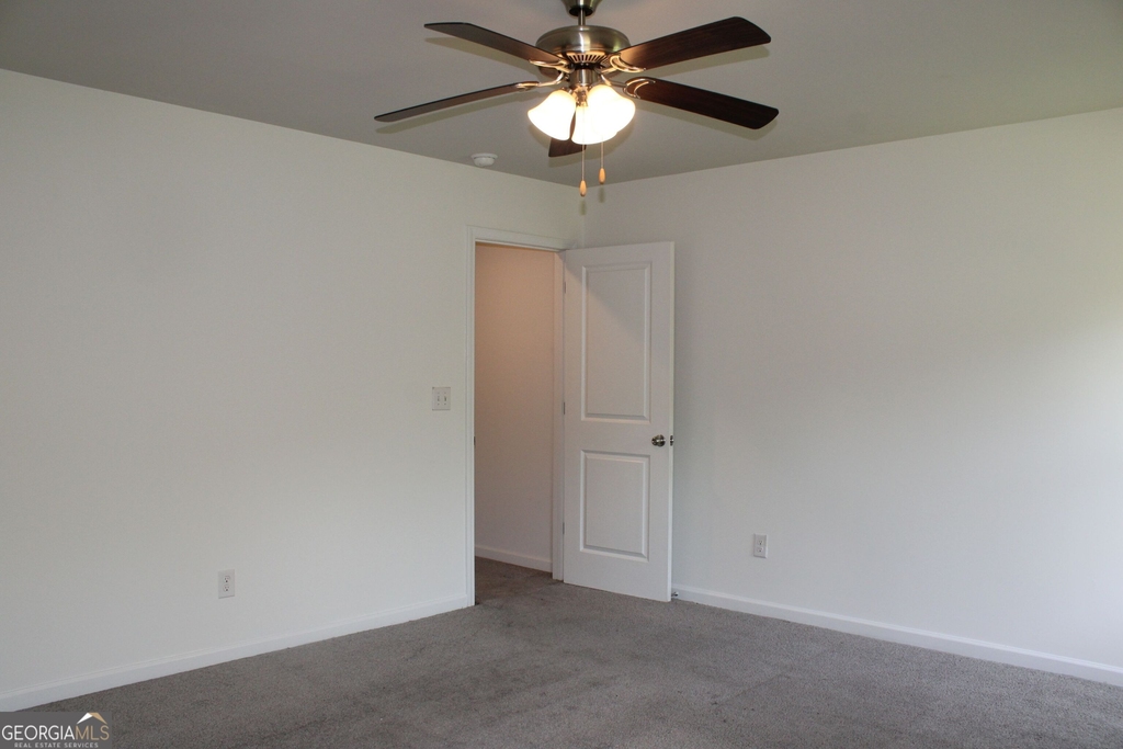 9220 Golfview Circle - Photo 10