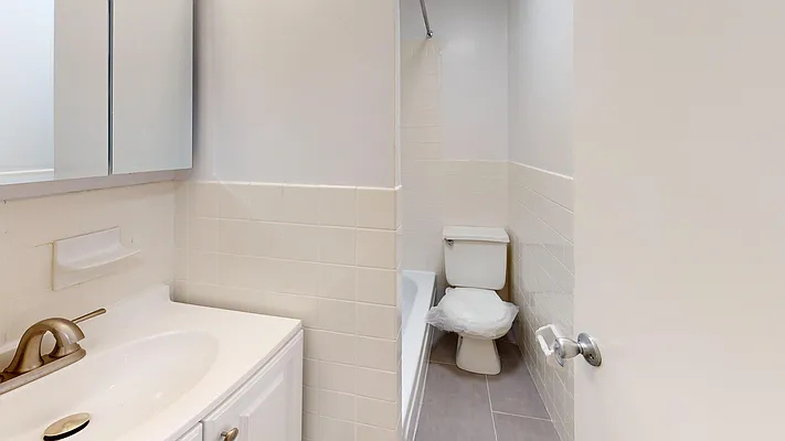 425 East 65th Street - Photo 6