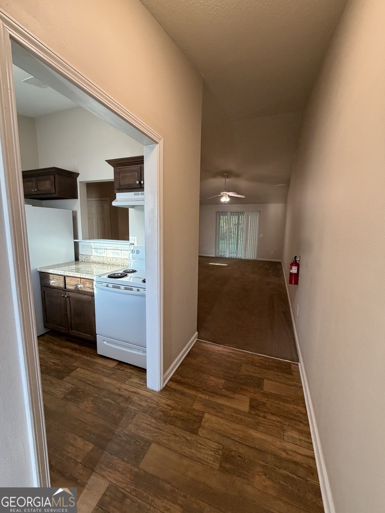 410 E Lawnwood Court - Photo 1