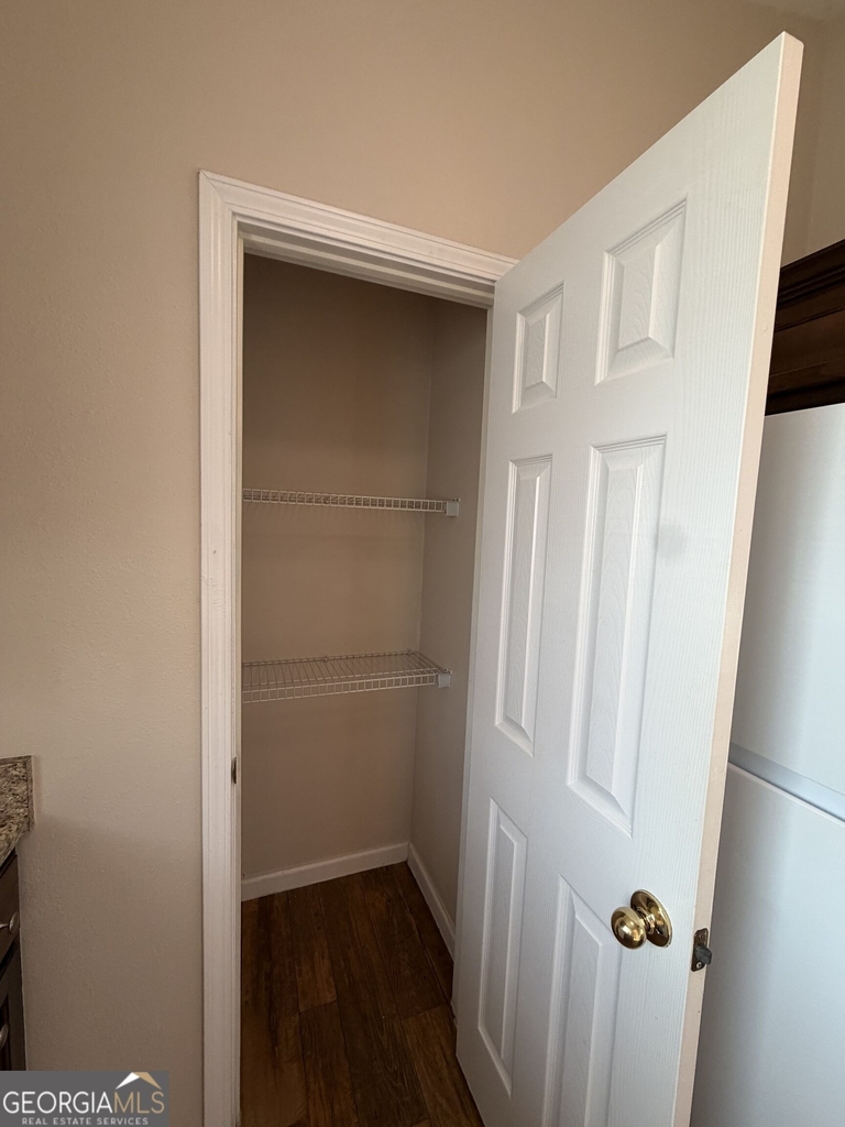 410 E Lawnwood Court - Photo 5
