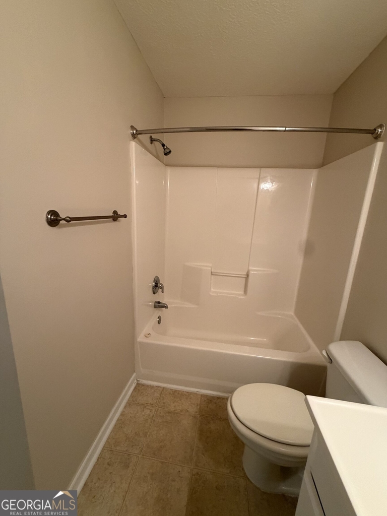 410 E Lawnwood Court - Photo 19