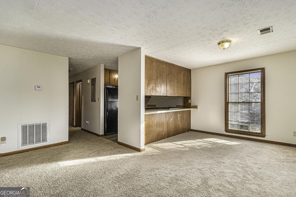 1609 Riverside Trail Ne - Photo 2