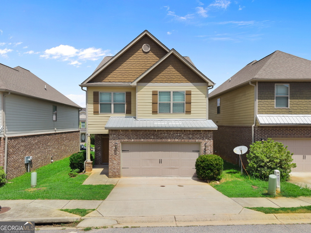 1240 Faye Court - Photo 0