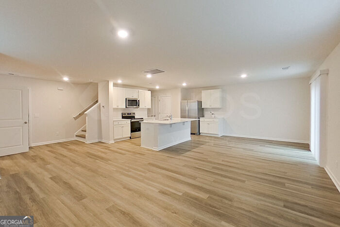 121 Overstreet Way - Photo 2