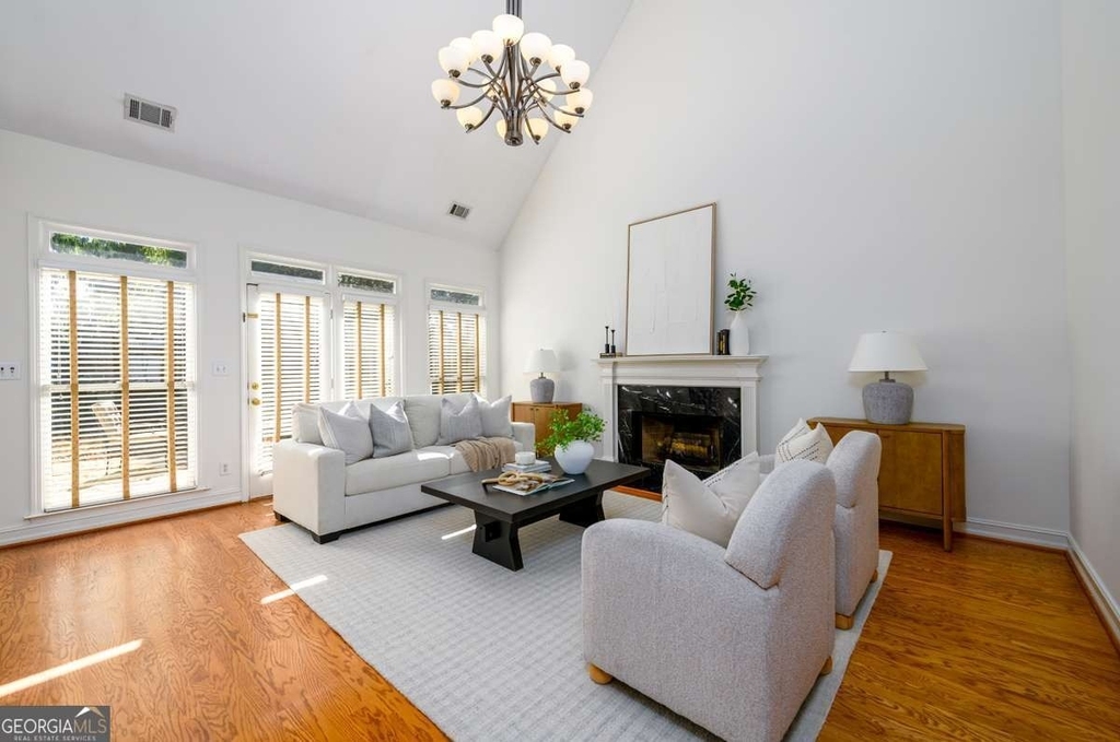 1560 Oak Park Cove - Photo 15