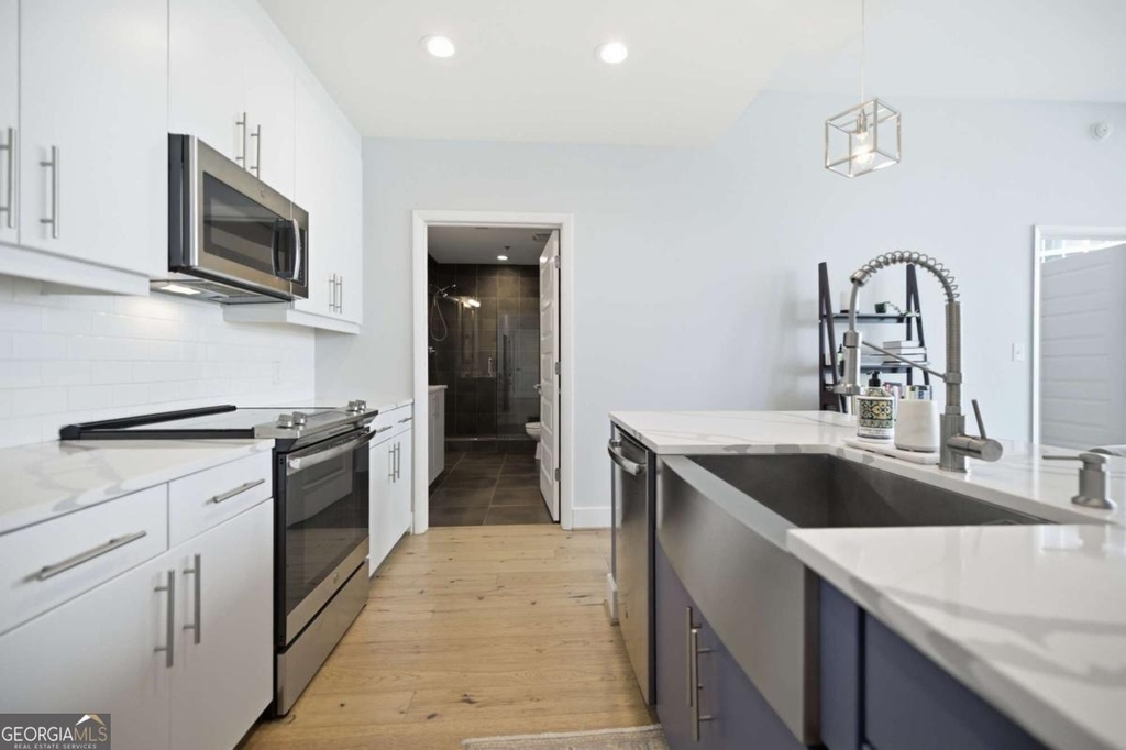 1080 Peachtree Street Ne - Photo 4