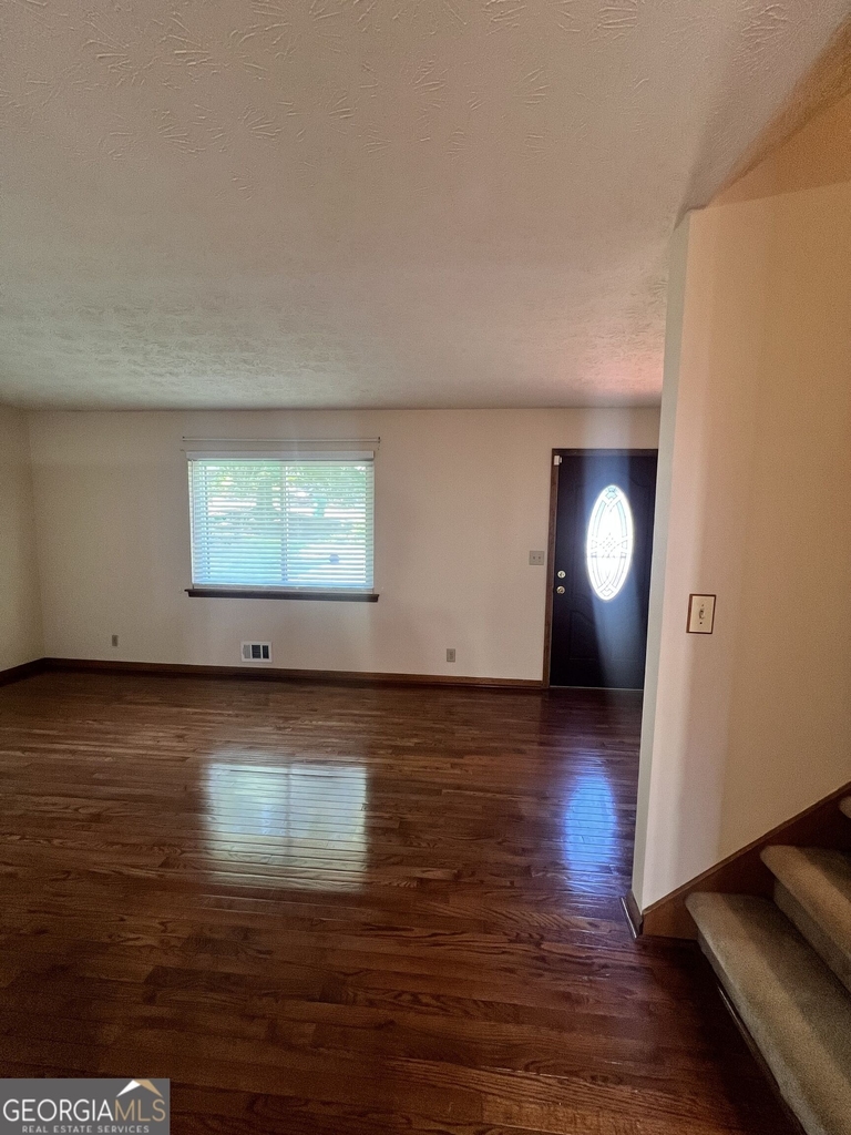 2060 Kimber Trail - Photo 5