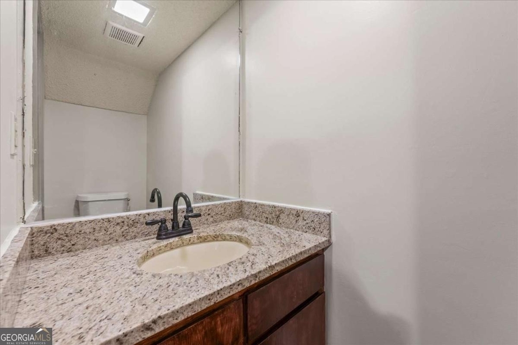 210 Appleby Drive - Photo 5