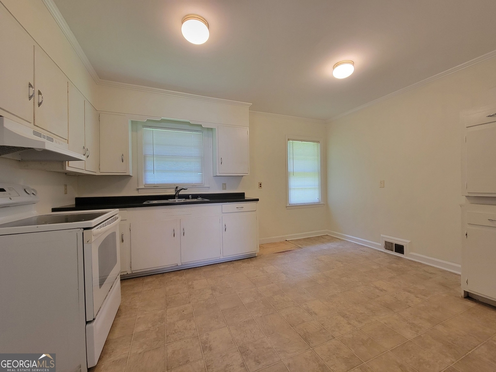 226 James Street - Photo 3