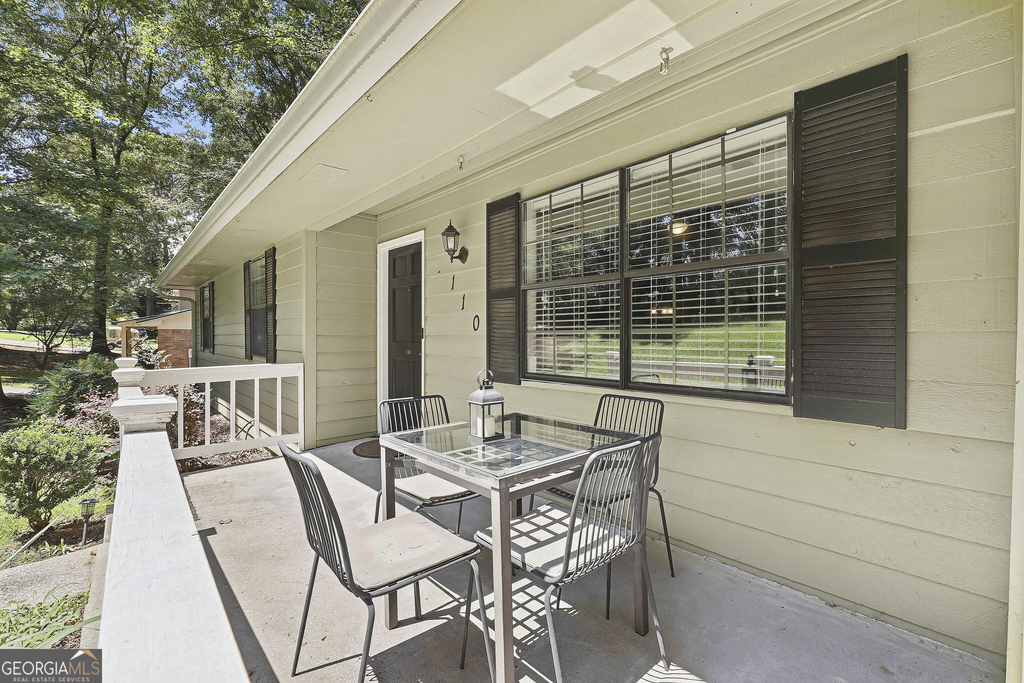 110 Clydesdale Road - Photo 2