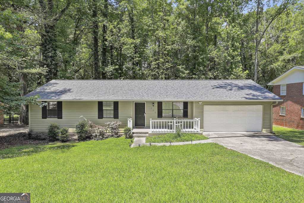 110 Clydesdale Road - Photo 0