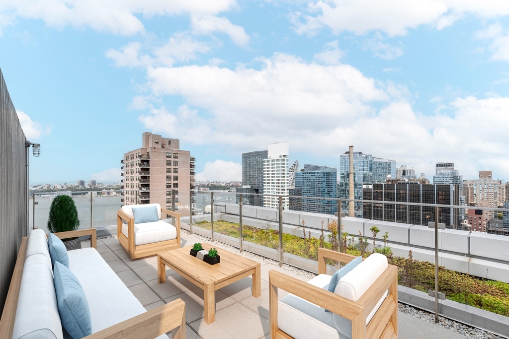 554 West 54th Street - Photo 0
