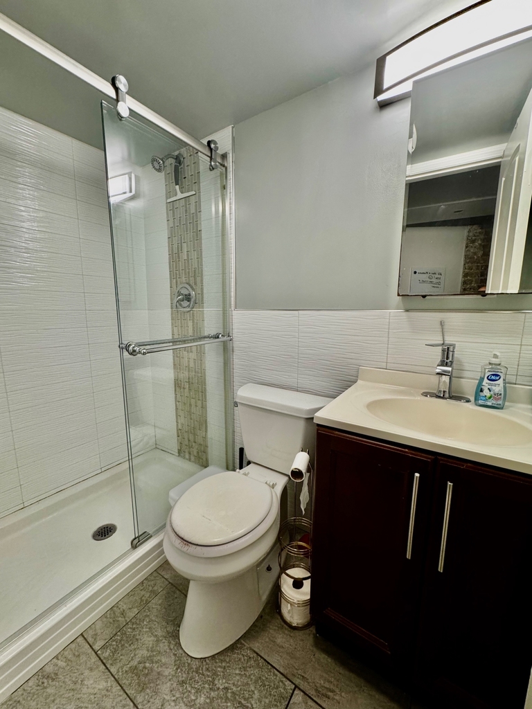 422 St Nicholas Avenue - Photo 4
