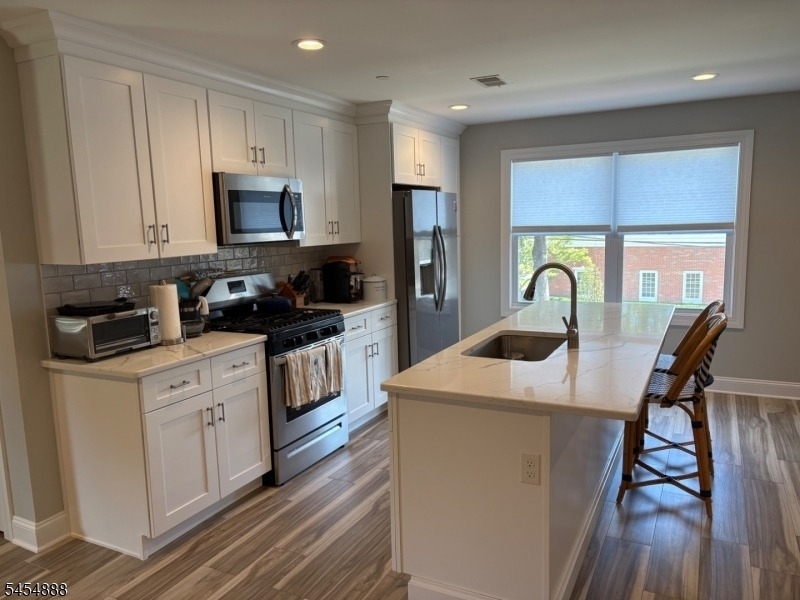 227 Lenox Ave - Photo 11