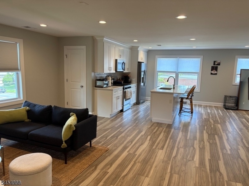 227 Lenox Ave - Photo 10