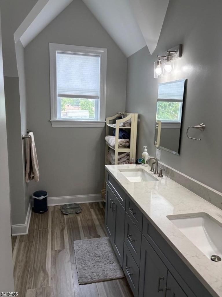 227 Lenox Ave - Photo 15
