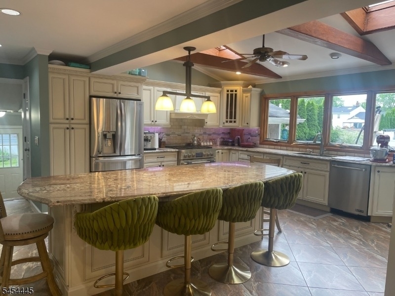 11 Benjamin Pl - Photo 3