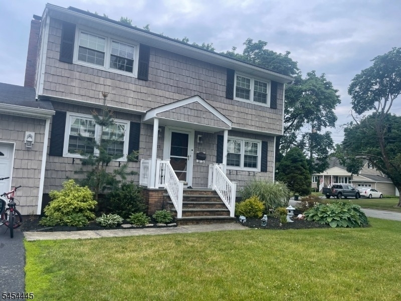 11 Benjamin Pl - Photo 1