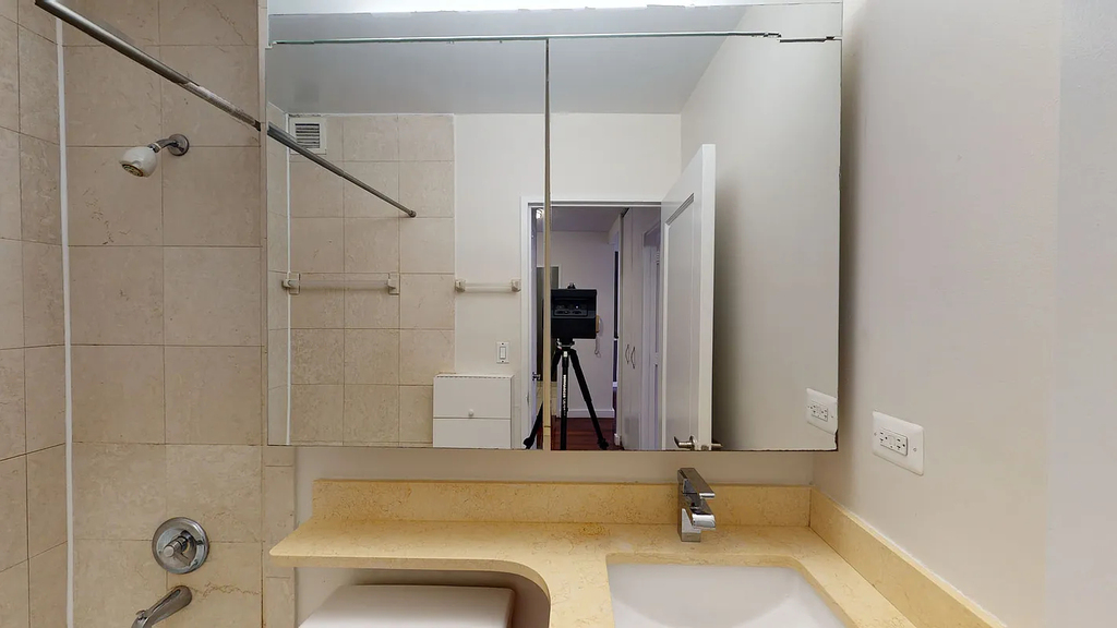 East 34th Street - Photo 2