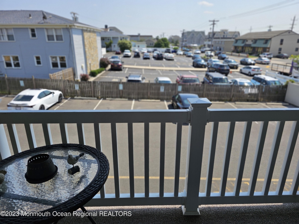 1187 Ocean Avenue - Photo 7