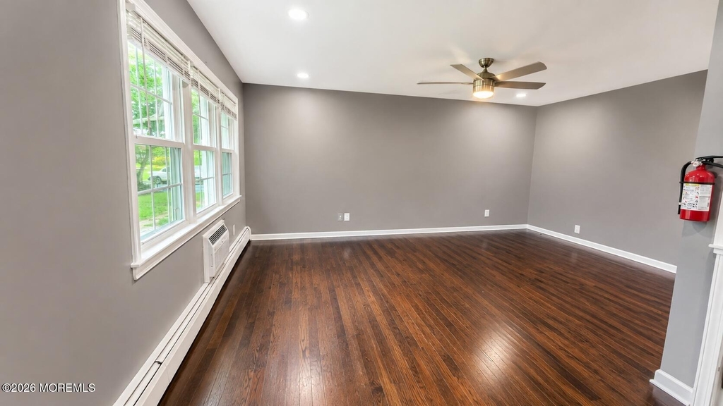 364 Westwood Avenue - Photo 5