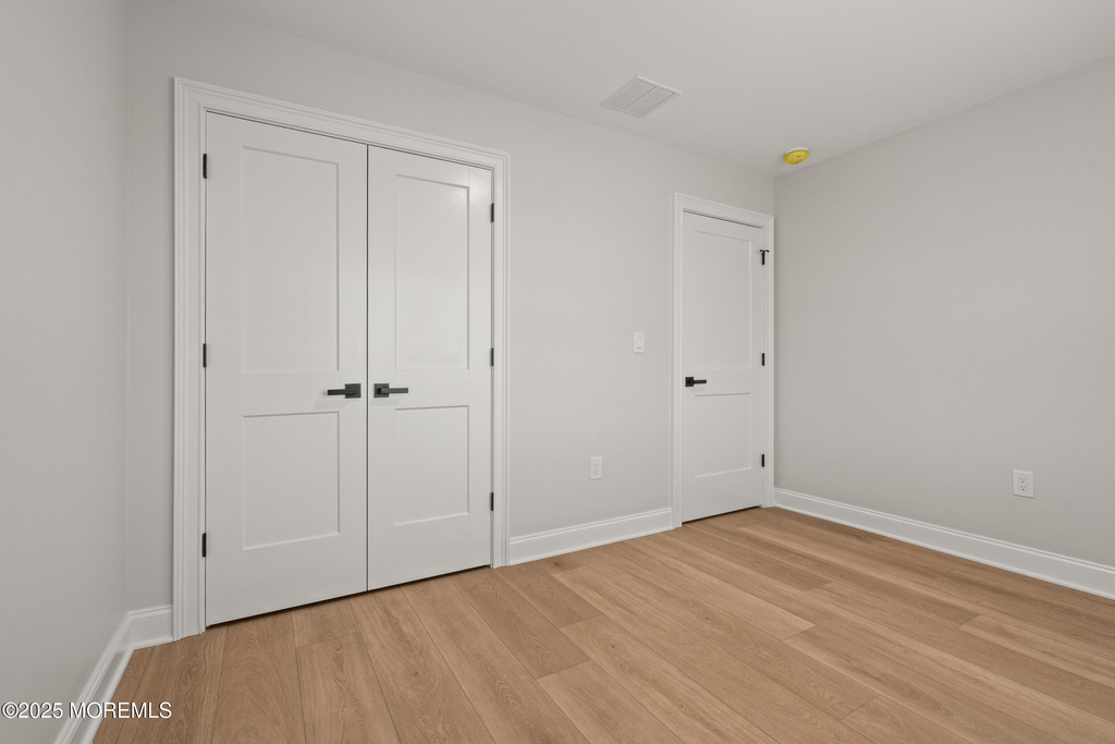 215 Brighton Avenue - Photo 32