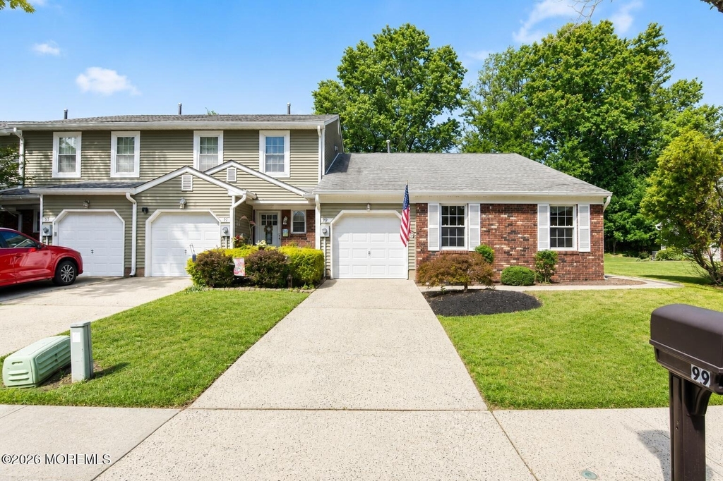 99 Oak Lane - Photo 0