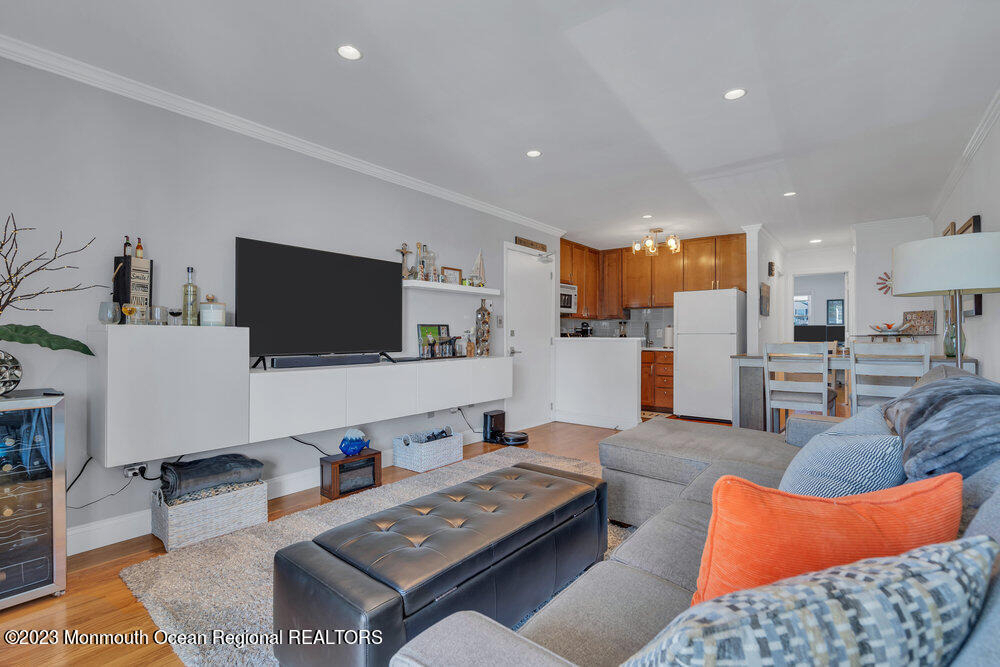 207 13th Avenue - Photo 5