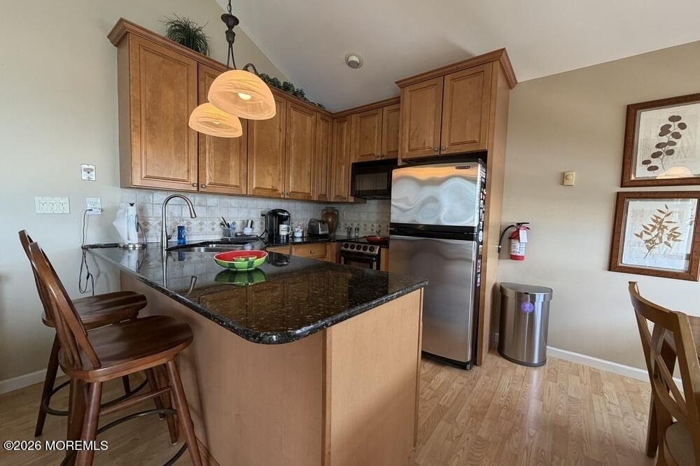 605 Ocean Avenue - Photo 6