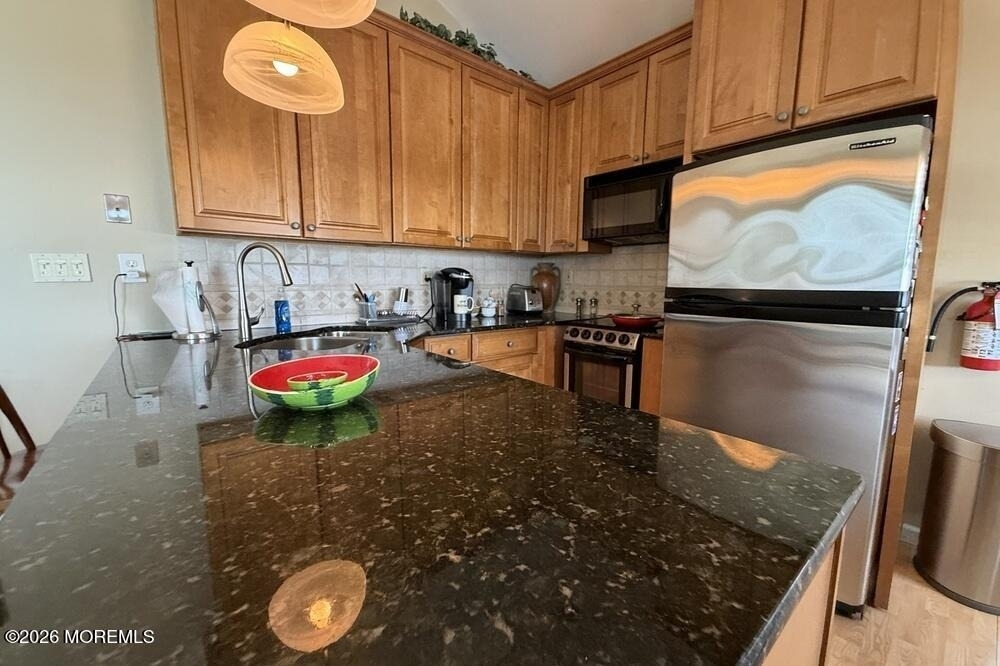 605 Ocean Avenue - Photo 7