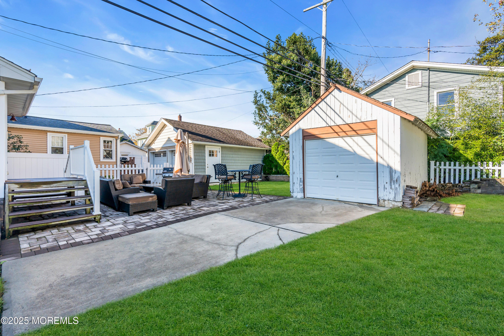1003 C Street - Photo 43