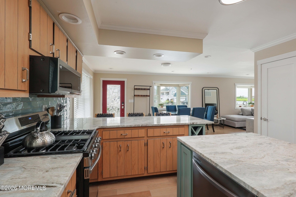 447 Tunney Avenue - Photo 11