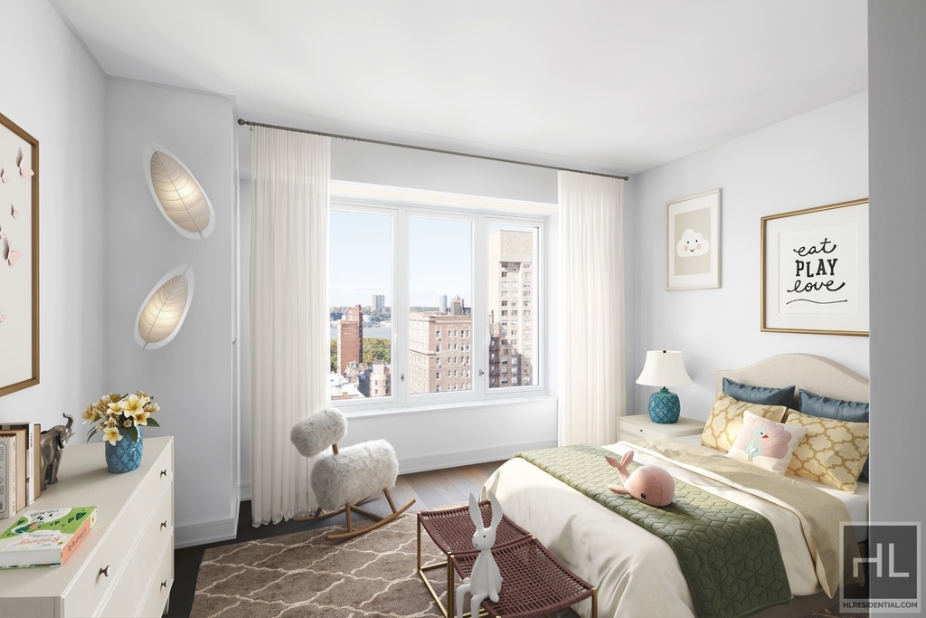 West 80th Street - Photo 5