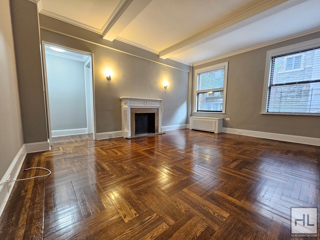 West 68 Street - Photo 2