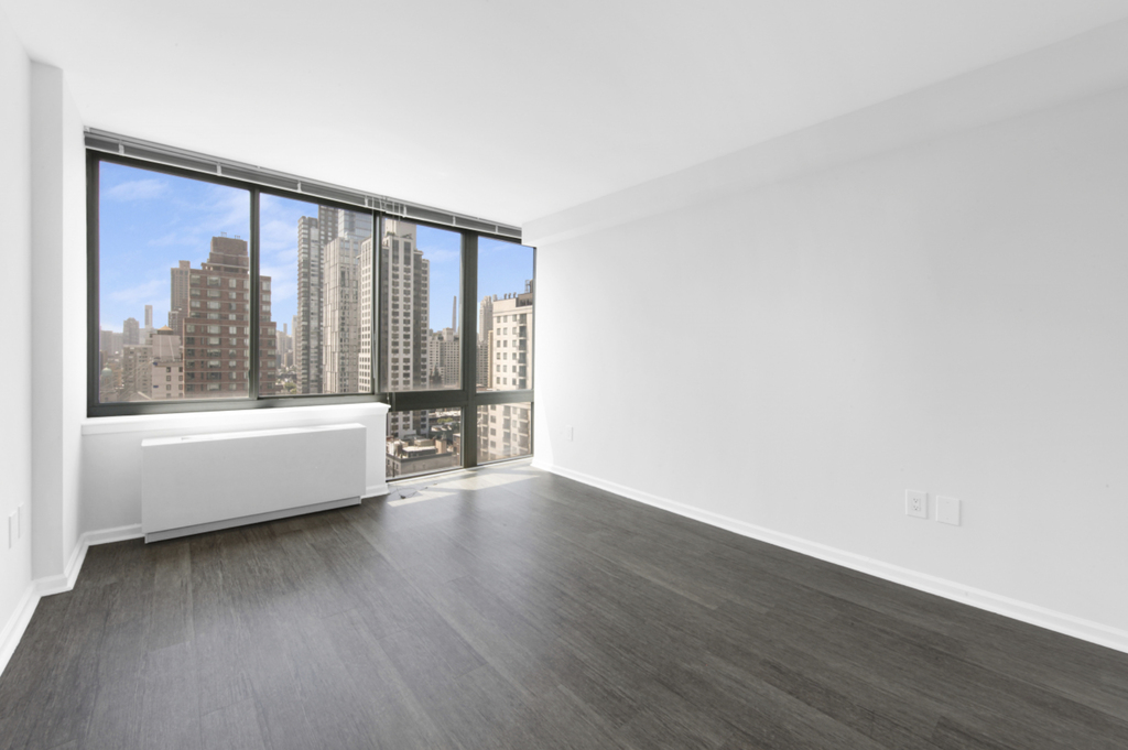 East 92nd Street - Photo 1
